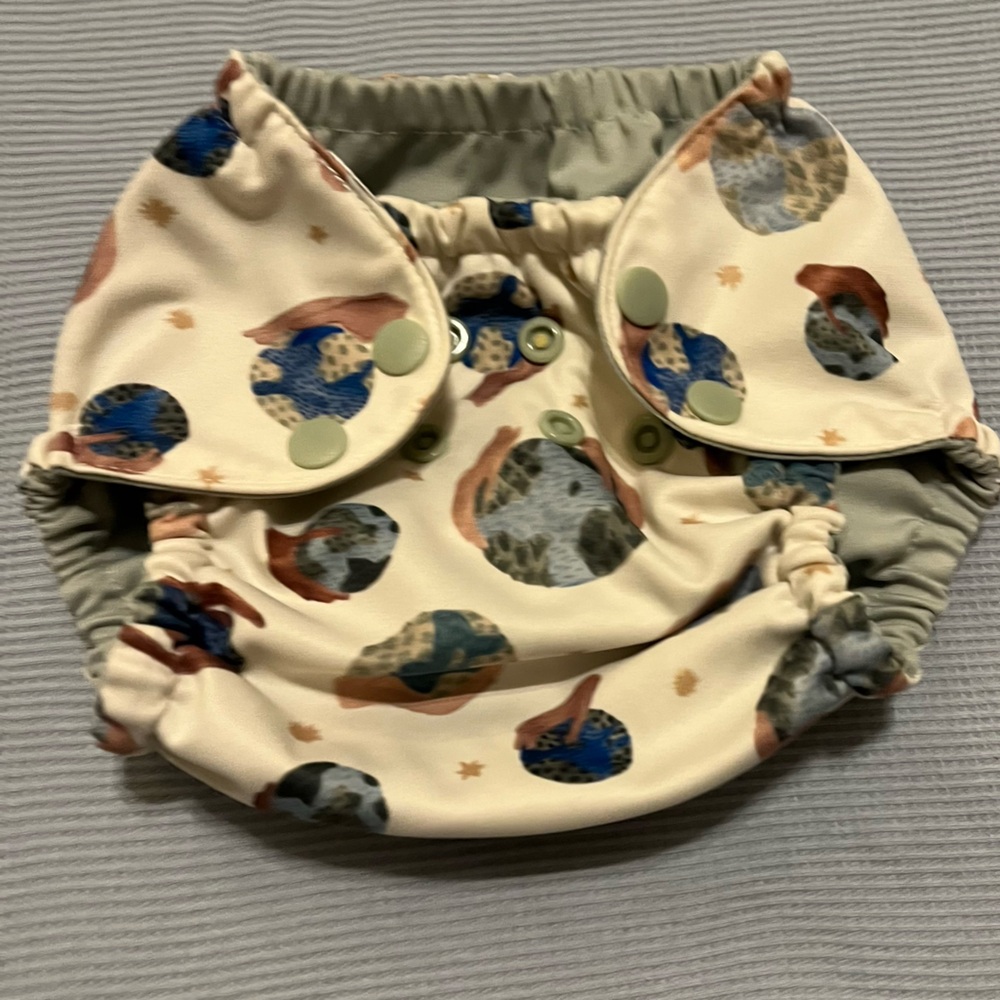 Esembly Cloth Diaper Outer Size 1.